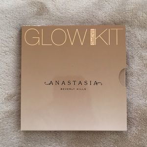 Anastasia Beverly Hills Sun Dipped Glow Kit